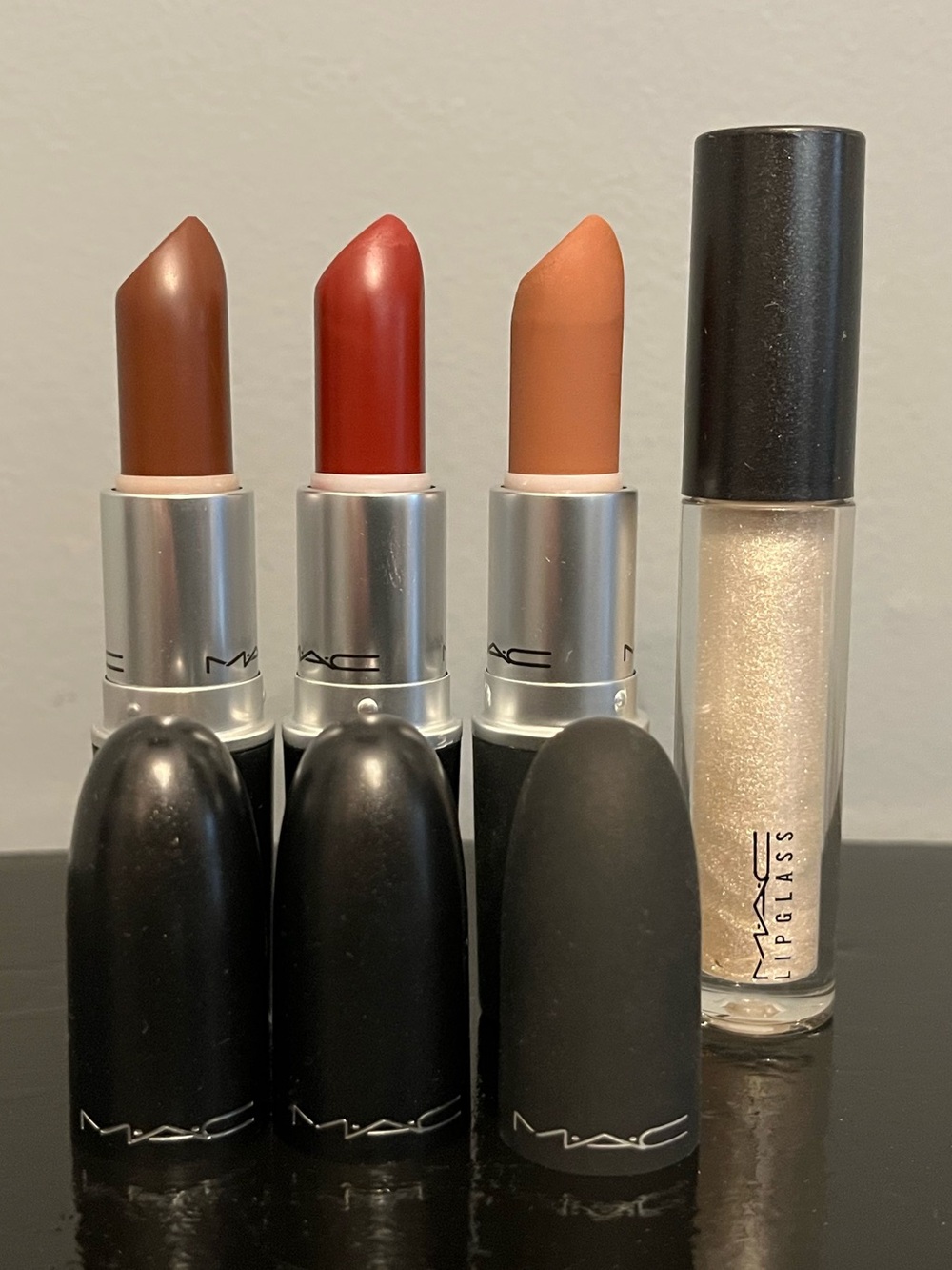 Set of 4 Unused MAC Lipsticks/Lipgloss